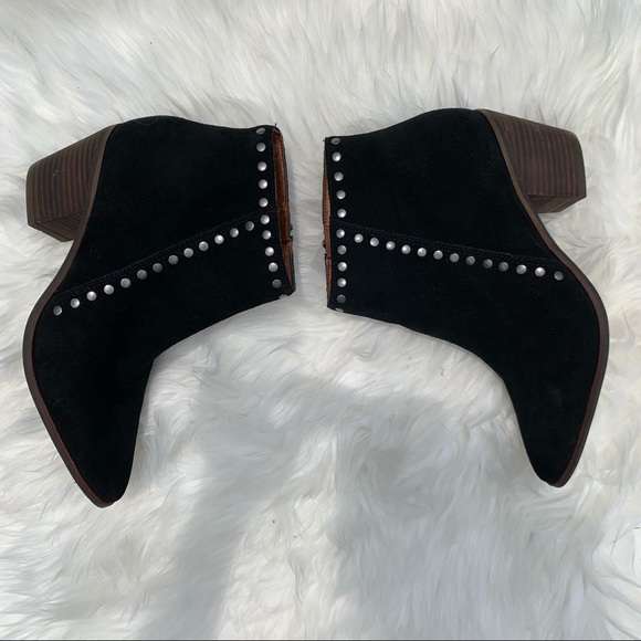 Lucky Brand Linnea Pointed Toe Studded Black Boot - Picture 4 of 9